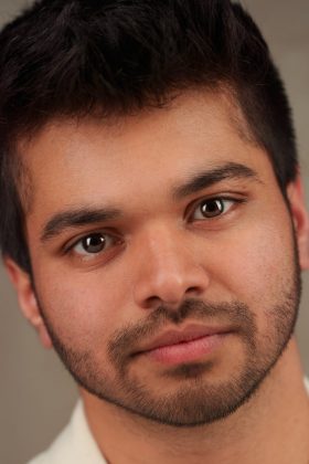 Аюш Махеш Кхедекар