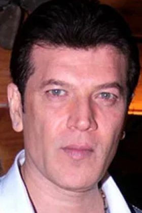 Адитья Панчоли