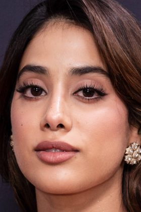 Джанви Капур