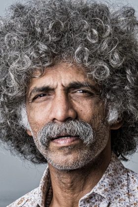 Макаранд Дешпанде