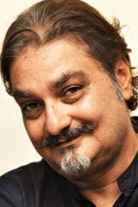 Винай Патхак